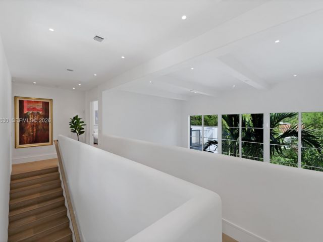 Home for sale at 505 Zamora Ave - photo 7524610