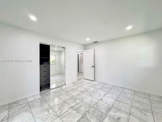 Home for rent at 4934 NW 94th Doral Pl - photo 7533213