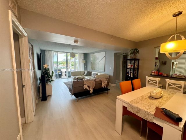 Apartment for sale  Unit #202 - photo 7480490