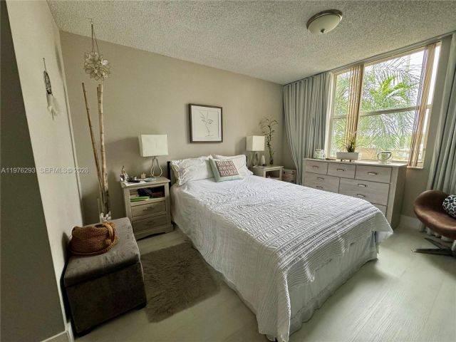 Apartment for sale  Unit #202 - photo 7480494