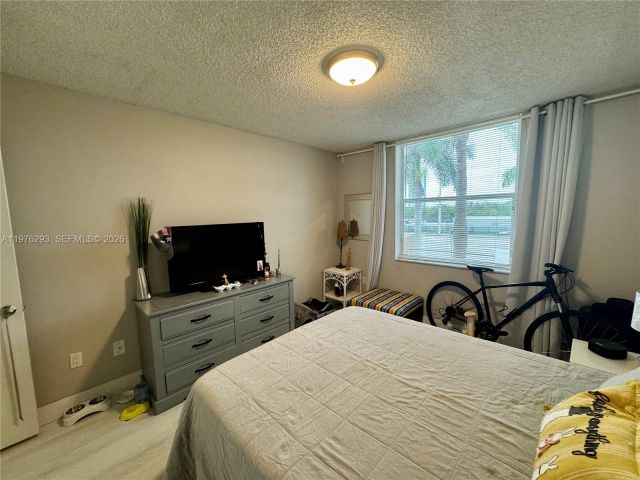Apartment for sale  Unit #202 - photo 7480500