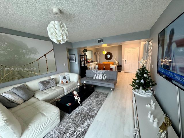 Apartment for sale  Unit #202 - photo 7480504