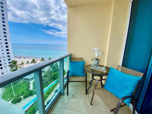 Apartment for rent  Unit #1104 - photo 7477540