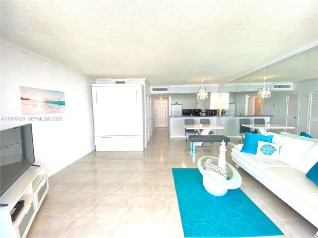 Apartment for rent  Unit #1104 - photo 7477556