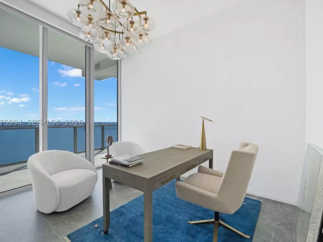 4-bedroom condo for sale in Miami - 2900 NE 7th Ave UPH-4602 - MondialRealty