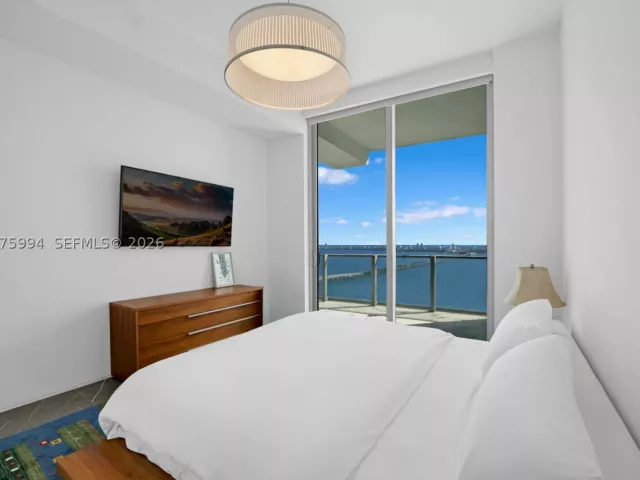 4-bedroom condo for sale in Miami - 2900 NE 7th Ave UPH-4602 - MondialRealty
