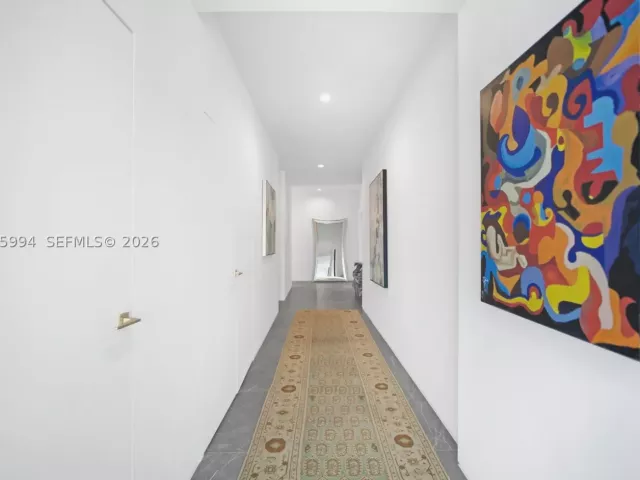 4-bedroom condo for sale in Miami - 2900 NE 7th Ave UPH-4602 - MondialRealty