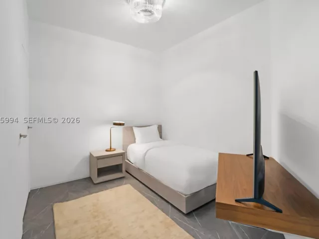 4-bedroom condo for sale in Miami - 2900 NE 7th Ave UPH-4602 - MondialRealty