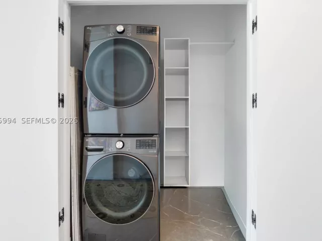 4-bedroom condo for sale in Miami - 2900 NE 7th Ave UPH-4602 - MondialRealty