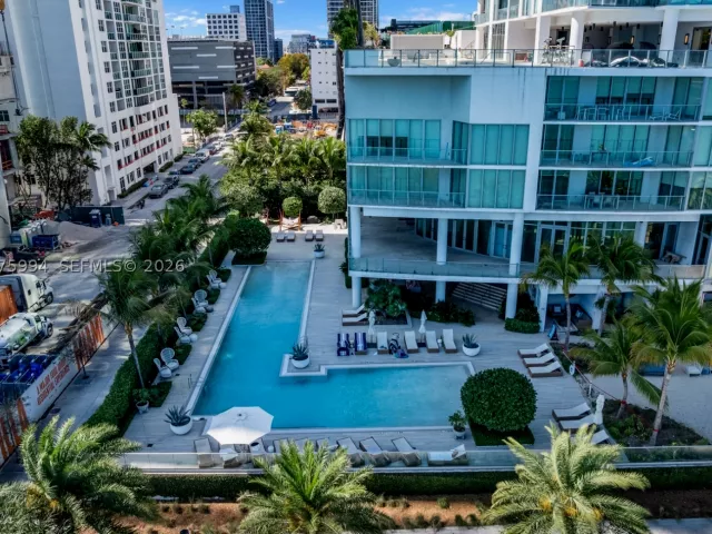 4-bedroom condo for sale in Miami - 2900 NE 7th Ave UPH-4602 - MondialRealty