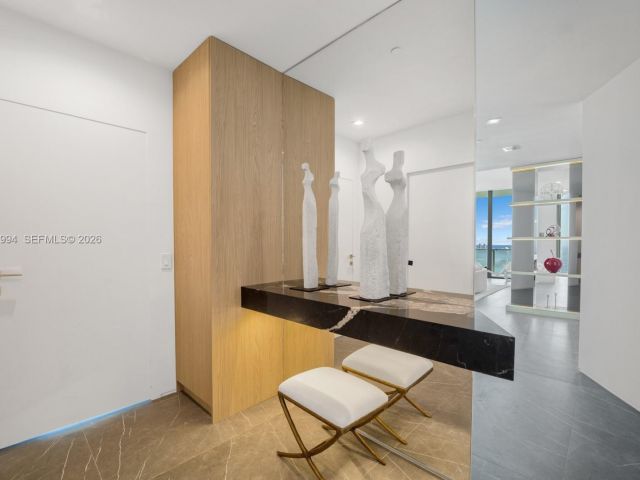 Apartment for sale  Unit #UPH-4602 - photo 7491339