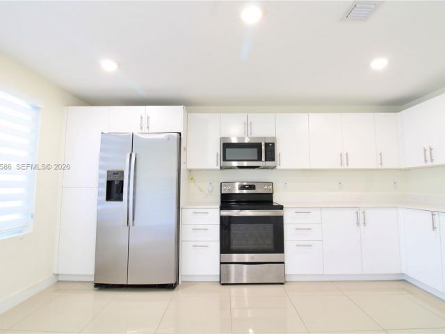 3-bedroom home for rent in Homestead - 25875 SW 145th Ave - MondialRealty