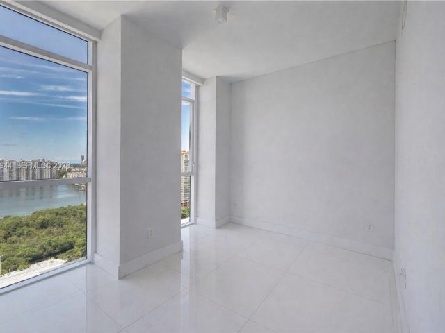 Apartment for sale  Unit #2004 - photo 7497092