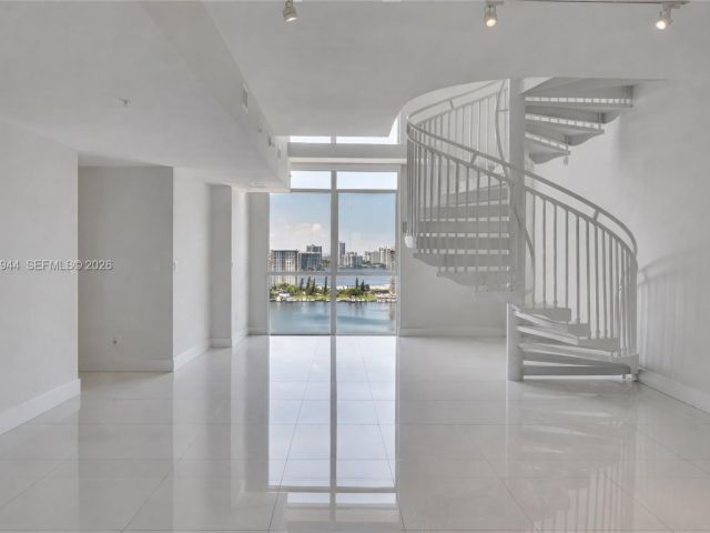 Apartment for sale  Unit #2004 - photo 7497097