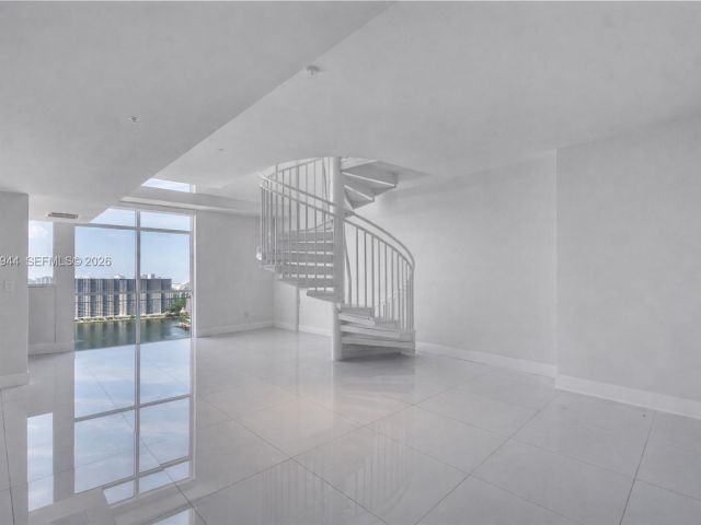 Apartment for sale  Unit #2004 - photo 7497104