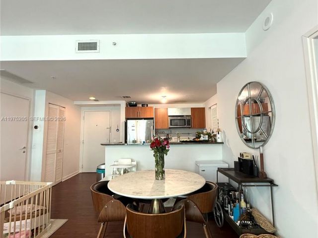 Apartment for sale  Unit #3504 - photo 7496363