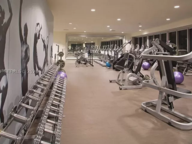 2-bedroom condo for sale in Miami - 495 Brickell Ave 805 - MondialRealty
