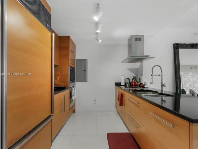 Apartment for sale  Unit #805 - photo 7510969