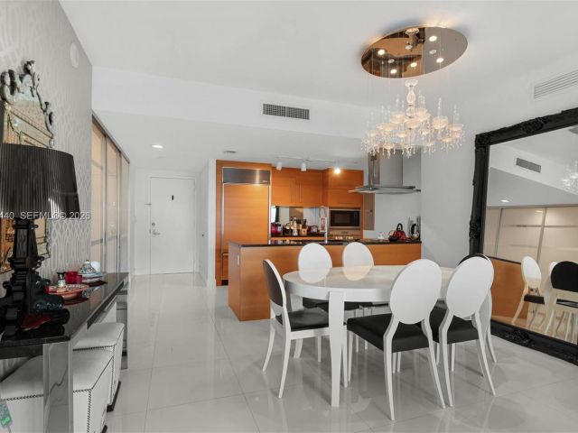 Apartment for sale  Unit #805 - photo 7510970