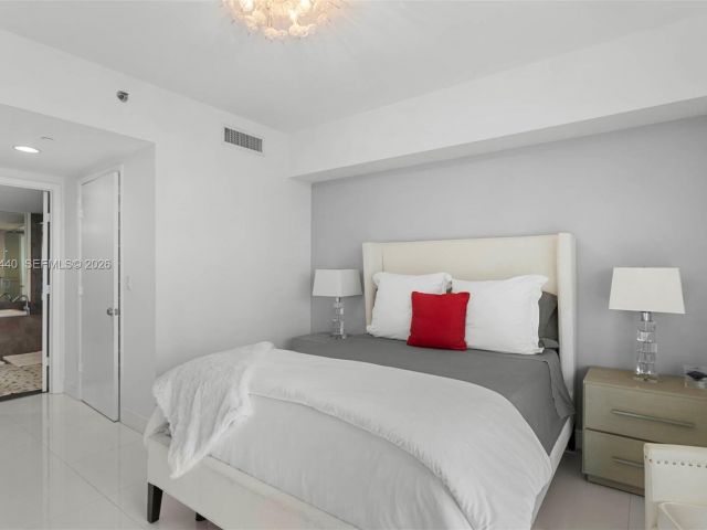 Apartment for sale  Unit #805 - photo 7510980