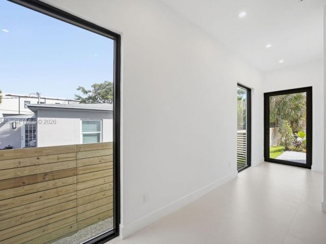 Home for sale at 1321 NE 13th Ave - photo 7482393