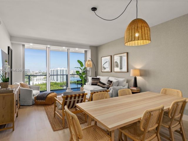 Apartment for rent  Unit #2406 - photo 7505122