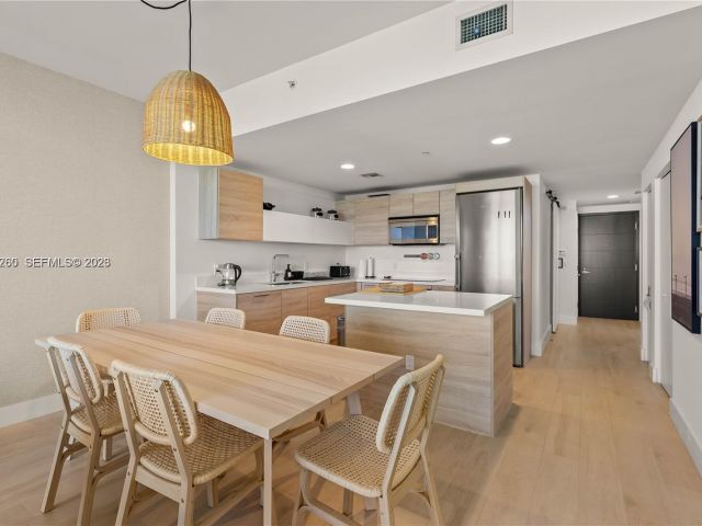 Apartment for rent  Unit #2406 - photo 7505127