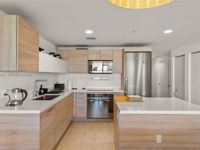 Apartment for rent  Unit #2406 - photo 7505130