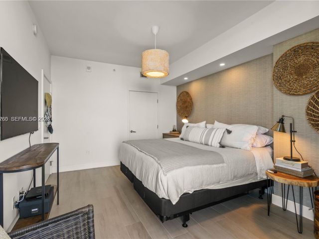 Apartment for rent  Unit #2406 - photo 7505140