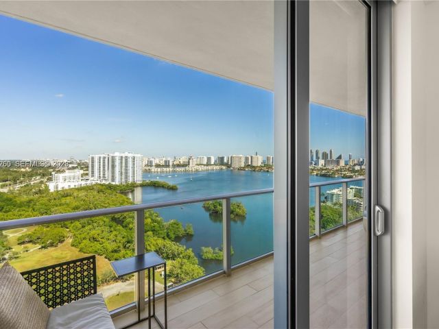 Apartment for rent  Unit #2406 - photo 7505141