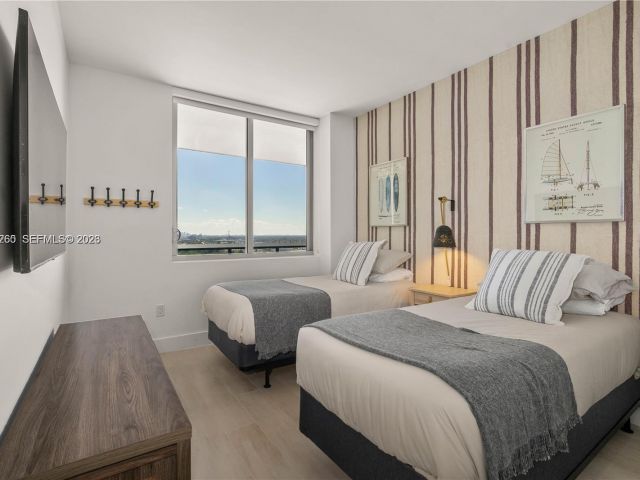 Apartment for rent  Unit #2406 - photo 7505146