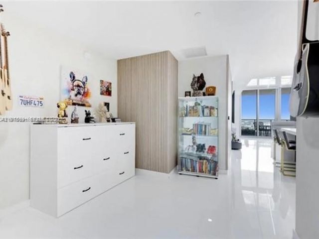 Apartment for sale  Unit #3000 - photo 7488127