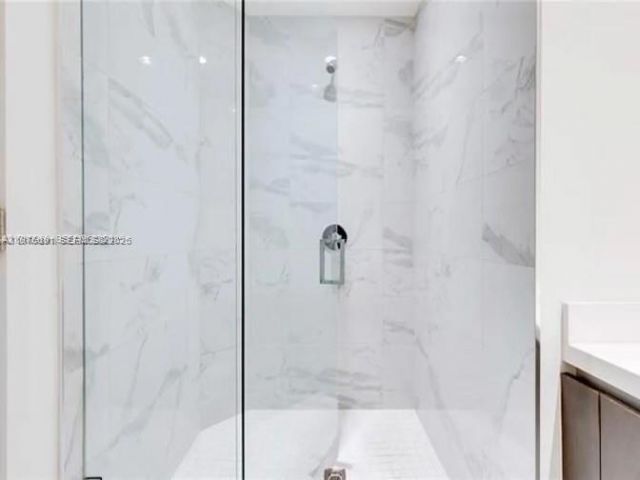 Apartment for sale  Unit #3000 - photo 7488129