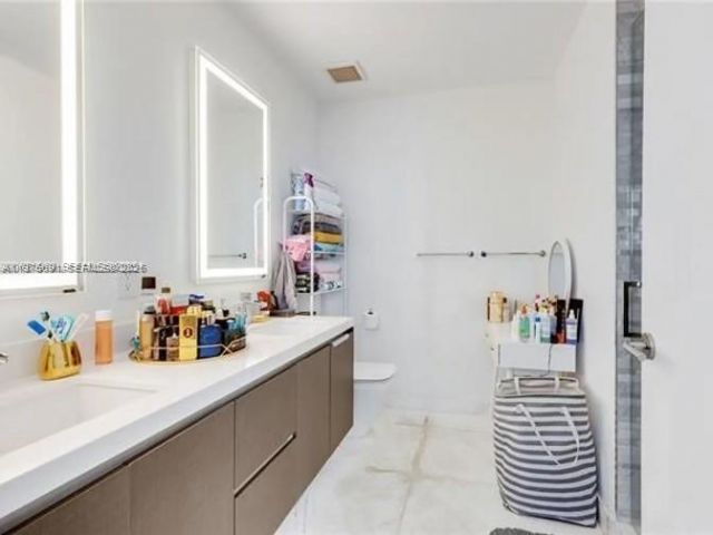 Apartment for sale  Unit #3000 - photo 7488138