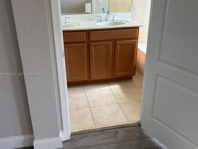 3-bedroom home for rent in Homestead - 27918 SW 140th Ave 27918 - MondialRealty