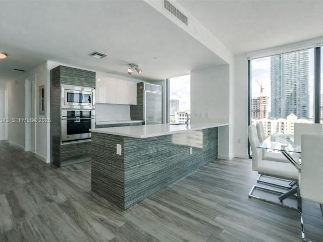 Apartment for rent  Unit #1101 - photo 7493478