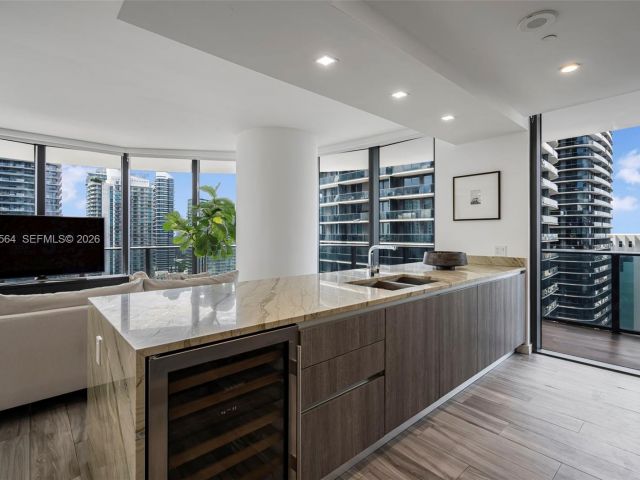 Apartment for sale  Unit #2901 - photo 7452451