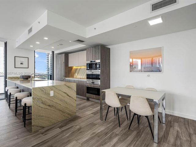 Apartment for sale  Unit #2901 - photo 7452457