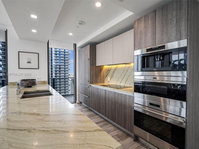 Apartment for sale  Unit #2901 - photo 7452459