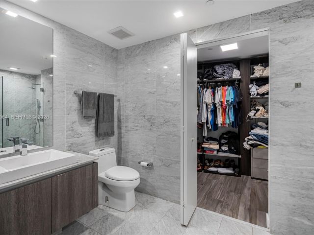 Apartment for sale  Unit #2901 - photo 7452466