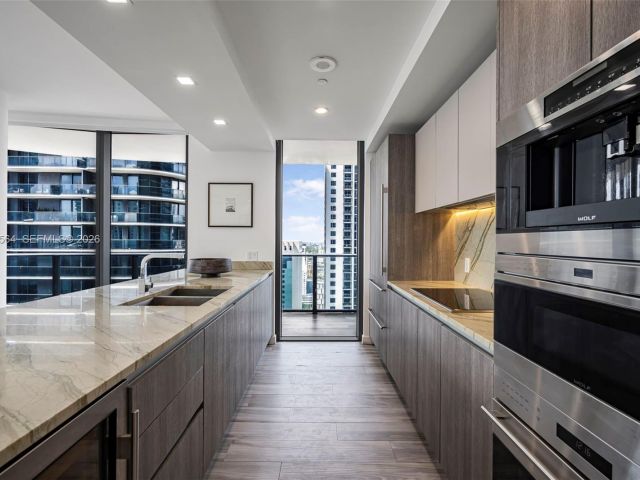 Apartment for sale  Unit #2901 - photo 7452467