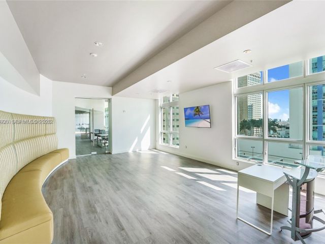 Apartment for rent  Unit #T-1404 - photo 7496301