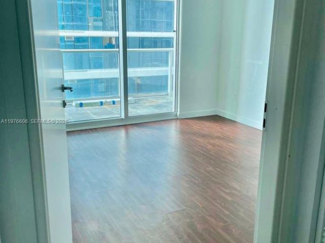 Apartment for rent  Unit #T-1404 - photo 7496316