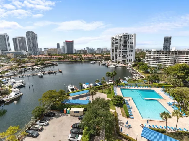 2-bedroom condo for sale in Hallandale Beach - 2500 Parkview Dr 1121 - MondialRealty
