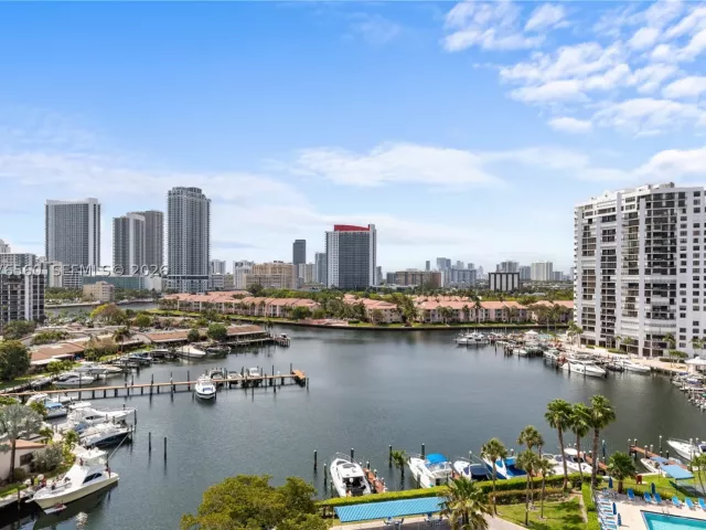 2-bedroom condo for sale in Hallandale Beach - 2500 Parkview Dr 1121 - MondialRealty
