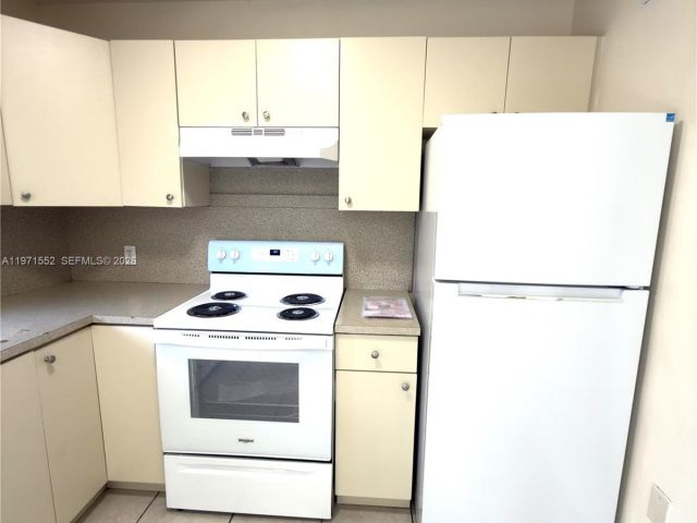 Home for rent at 451 NE 136th St III314 - photo 7475219