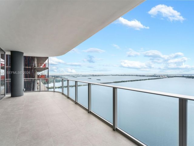 Apartment for rent  Unit #5401 - photo 7489205