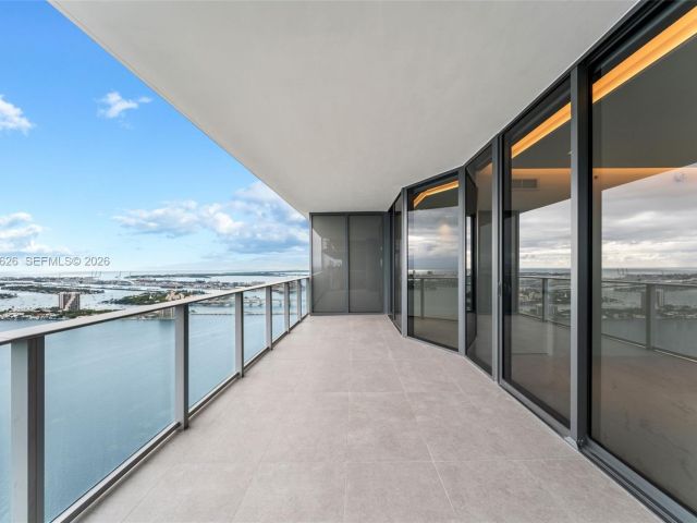 Apartment for rent  Unit #5401 - photo 7489206