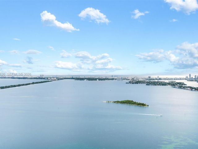 Apartment for rent  Unit #5401 - photo 7489207