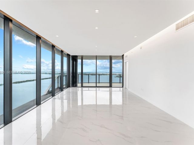 Apartment for rent  Unit #5401 - photo 7489215